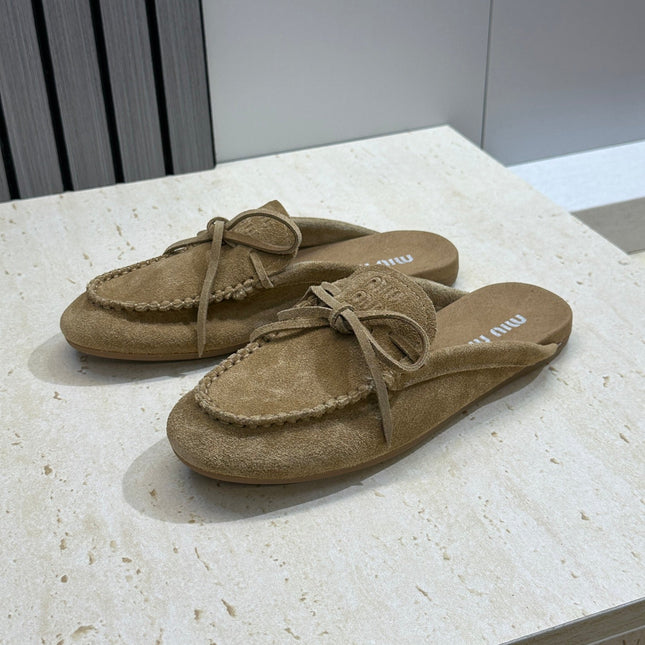 MIUMIU 26S SNEAKER MULES IN OLIVE BROWN SUEDE WITH BOW