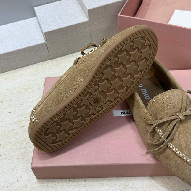 MIUMIU 26S LOAFERS IN BROWN SUEDE WITH BOW