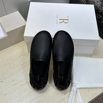 THE ROW 26S BALLET FLATS IN BLACK CALFSKIN