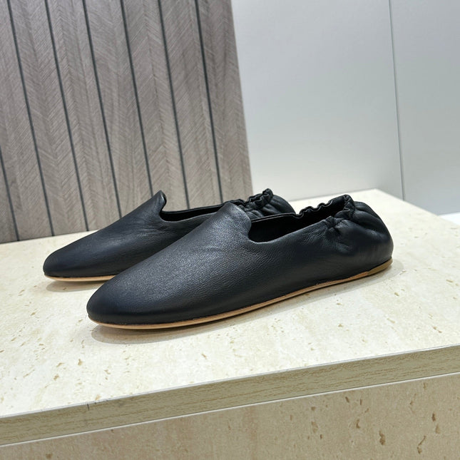 THE ROW 26S BALLET FLATS IN BLACK CALFSKIN