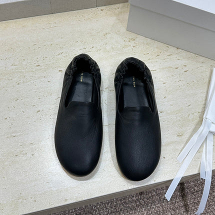 THE ROW 26S BALLET FLATS IN BLACK CALFSKIN