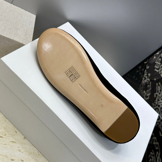 THE ROW 26S BALLET FLATS IN BLACK SUEDE