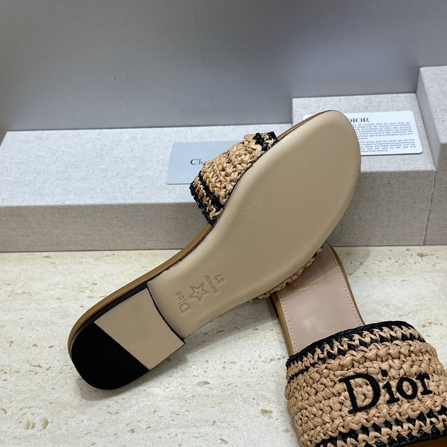 DIOR 26S D-WAY SLIDE IN BEIGE BLACK RAFFIA