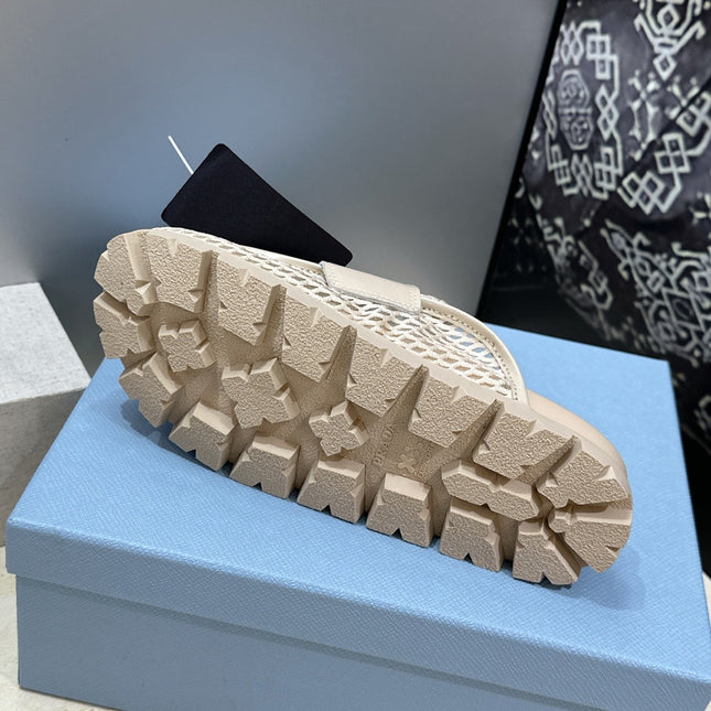 PRADA 26S MULE LOAFERS IN BEIGE MESH AND CALFSKIN