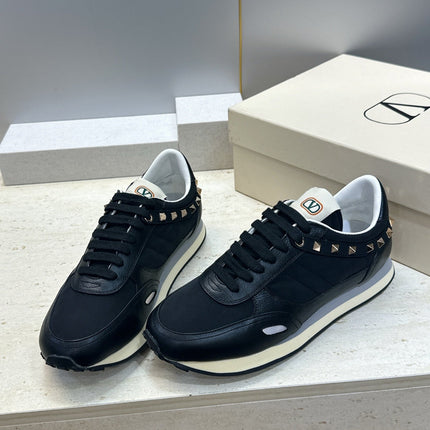 VALENTINO 26S ROCKRUNNER SNEAKERS IN BLACK CALFSKIN AND FABRIC