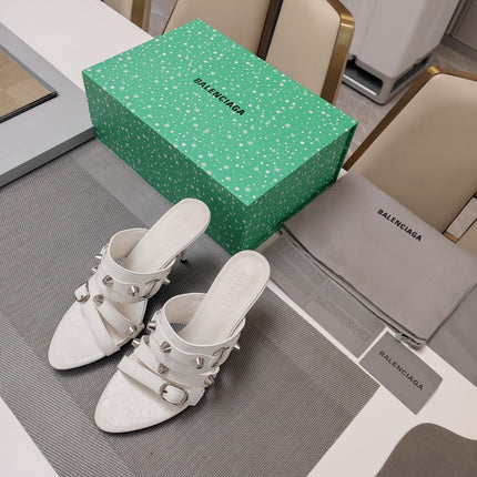 STRAPPY HIGH-HEELED SANDALS IN WHITE STUDDED WAX-OIL SHEEPSKIN