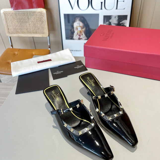 ROCKSTUD CAGED MULES 5 CM IN BLACK CALFSKIN
