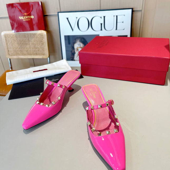 ROCKSTUD CAGED MULES 5 CM IN DEEP PINK CALFSKIN