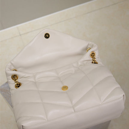 YSL 25S LOULOU PUFFER GM 35 IN BLANC VINTAGE CALFSKIN GOLD HARDWARE