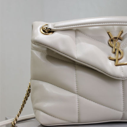 YSL 25S LOULOU PUFFER MM 29 IN BLANC VINTAGE CALFSKIN GOLD HARDWARE