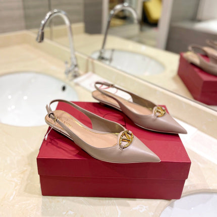 VALENTINO 26S POINTED TOE FLAT SLINGBACKS IN BEIGE CALFSKIN