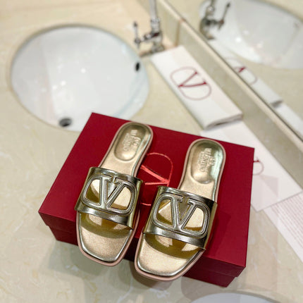 VALENTINO 26S SLIDES IN GOLD CALFSKIN WITH LOGO