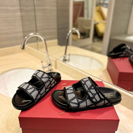 VALENTINO 26S VELCRO SANDALS IN BEIGE AND BLACK JACQUARD FABRIC