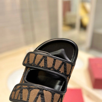 VALENTINO 26S VELCRO SANDALS IN BROWN AND BLACK JACQUARD FABRIC