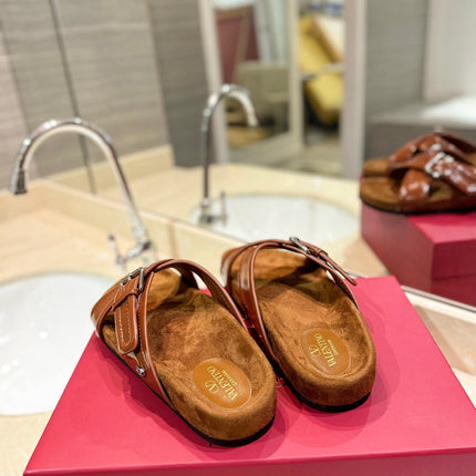 VALENTINO 26S CROSS STRAP SANDALS IN BROWN GLOSSY LEATHER AND SUEDE