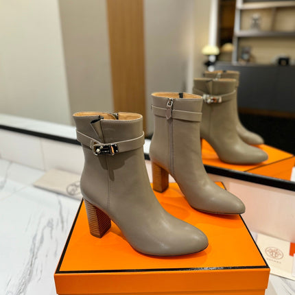 HM 26S ANKLE BOOTS 85 MM IN GREYISH BEIGE CALFSKIN