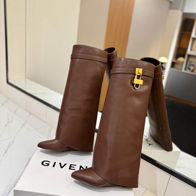 SHARK LOCK HIGH BOOTS IN BROWN CALFSKIN