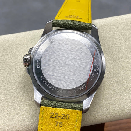 AVENGER AUTOMATIC 42 STEEL CASE GREEN NYLON STRAP