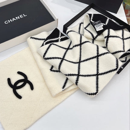 CHANEL 26S SCARF 200 IN WOOL AND CASHMERE 511106