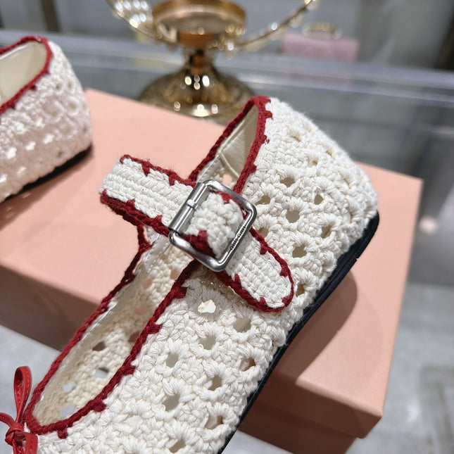 MIUMIU 26S MARY JANE BALLET FLATS IN WHITE CROCHET KNIT AND RED TRIM