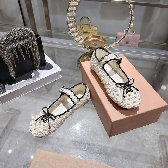 MIUMIU 26S MARY JANE BALLET FLATS IN WHITE CROCHET KNIT