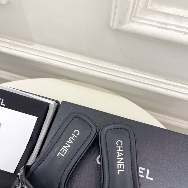 CHANEL 26S FLAT SLIDES IN BLACK LAMBSKIN WITH CC LOGO