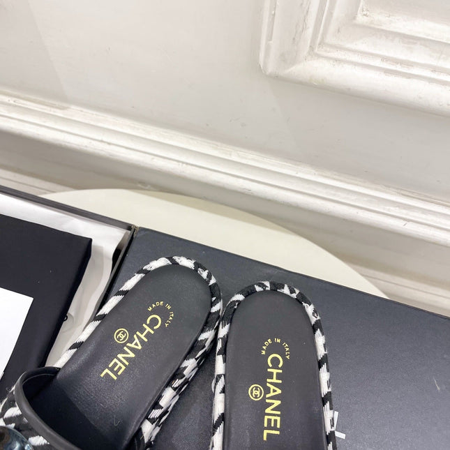 CHANEL 26S SANDALS 35 MM IN BLACK TWEED