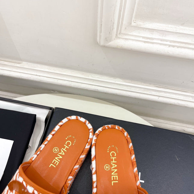 CHANEL 26S SANDALS 35 MM IN ORANGE TWEED