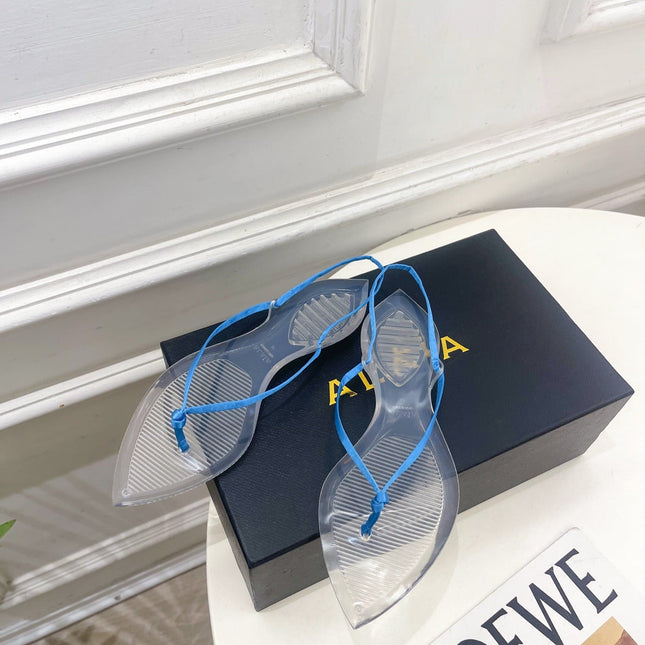 ALAIA 26S POINTED-TOE THONG SANDALS IN BLUE SATIN AND TRANSPARENT PVC