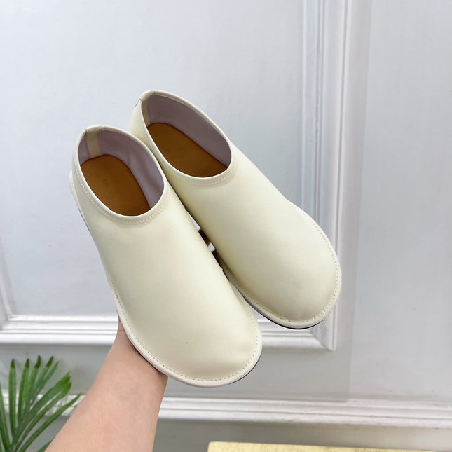 THE ROW 26S SLIP-ON FLATS IN WHITE NAPPA CALFSKIN