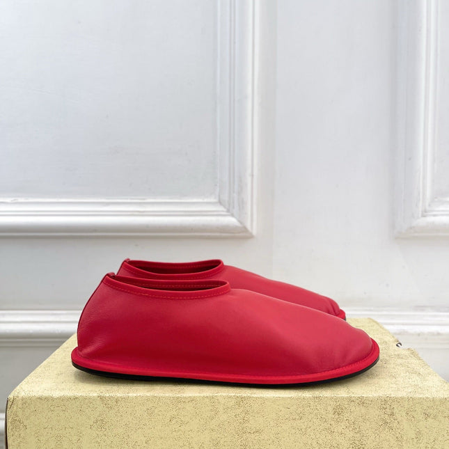 THE ROW 26S SLIP-ON FLATS IN RED NAPPA CALFSKIN