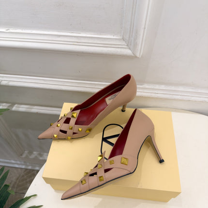 VALENTINO 26S STUDDED POINTED TOE PUMPS 80 MM IN NUDE CALFSKIN