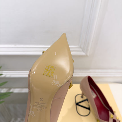 VALENTINO 26S STUDDED POINTED TOE PUMPS 80 MM IN NUDE CALFSKIN