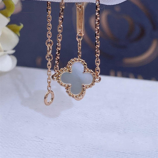 CLOVER GOLD MOP BRACELET